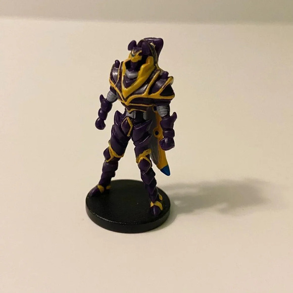 1996 Yugioh Dungeon Dice Monsters Buster Blader ST 04 Mini Figure 1.75 Inch Tall - Picture 8 of 9
